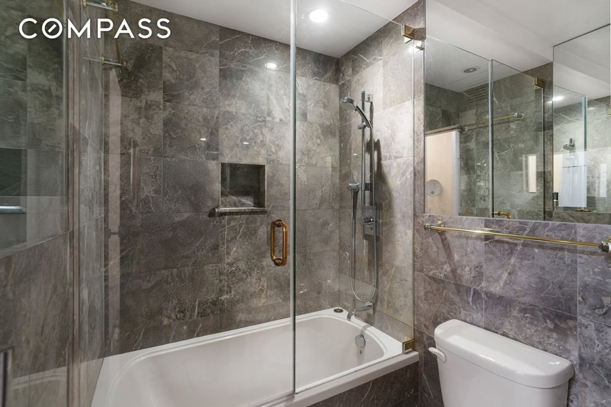 Photo for 309 East 49th Street - 309 East 49th Street Condominium in Midtown East, Manhattan