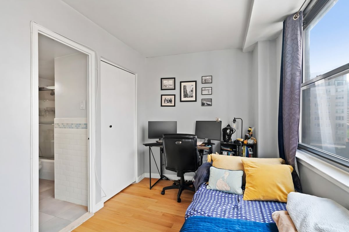 Photo for The Murray Hill Crescent - 225 East 36th Street Cooperative in Murray Hill, Manhattan