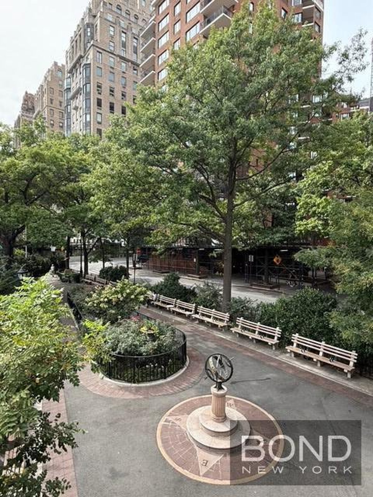 Photo for 865 UN Plaza - 865 United Nations Plaza Condominium in Midtown East, Manhattan