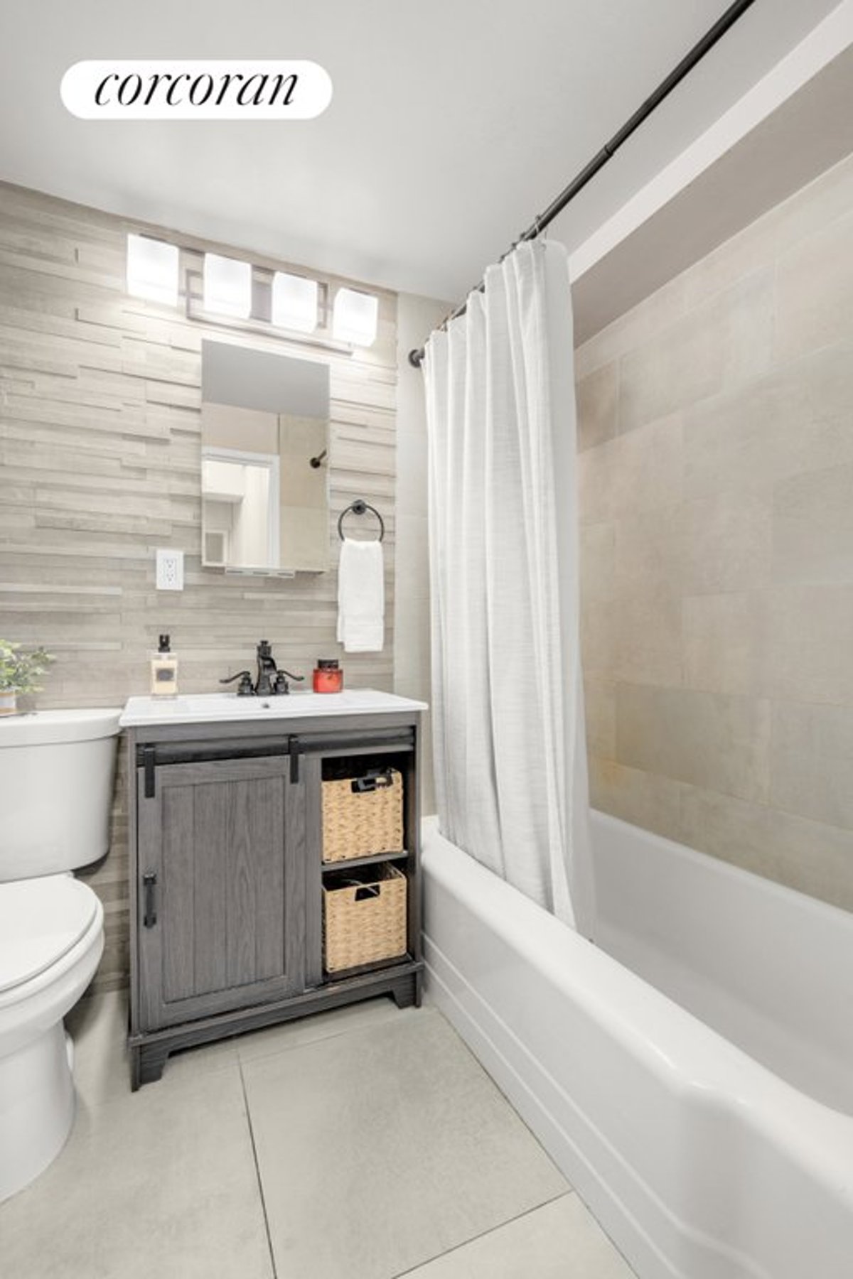 Photo for 136 East 76th Street - 136 East 76th Street Condominium in Upper East Side, Manhattan