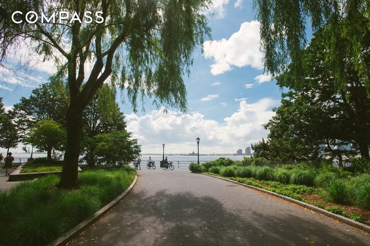 Photo for The Cove Club - 2 South End Avenue Condominium in Battery Park City, Manhattan