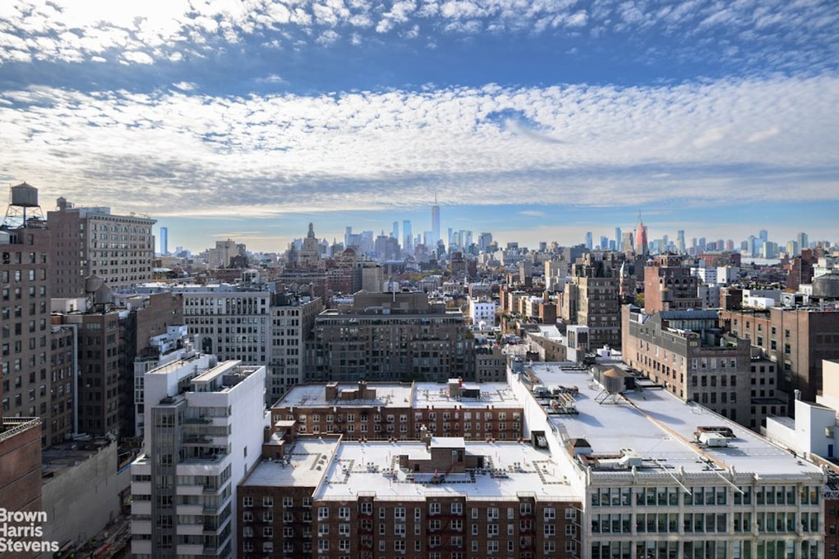 Photo for Grosvenor House - 22 West 15th Street Condominium in Greenwich Village, Manhattan