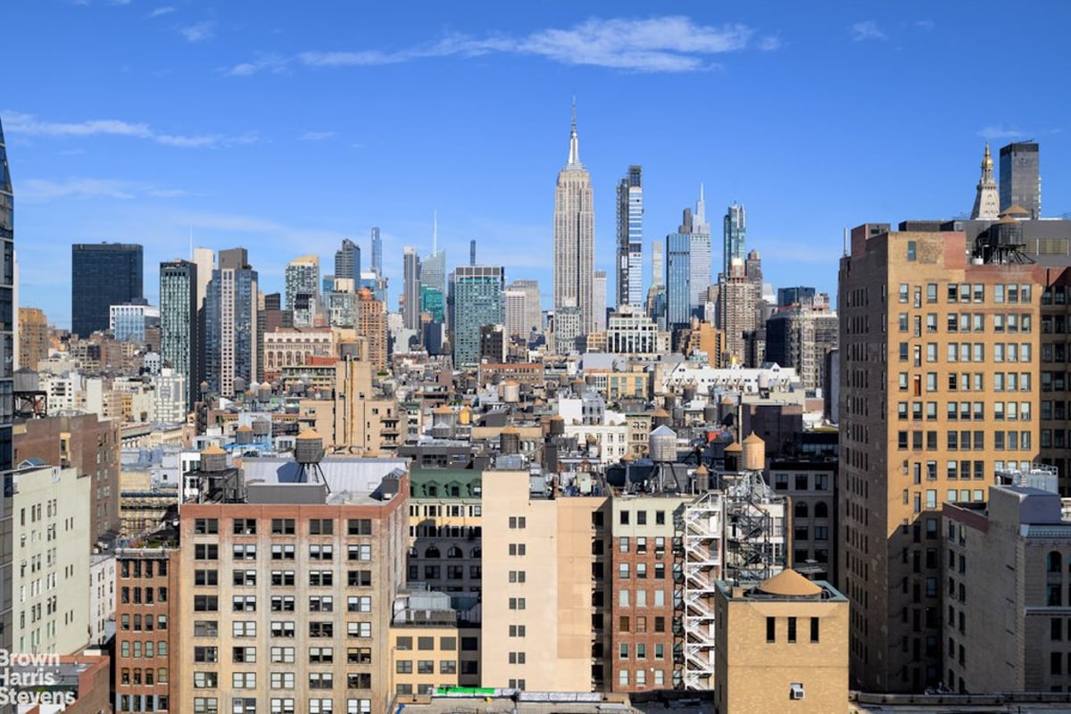 Photo for Grosvenor House - 22 West 15th Street Condominium in Greenwich Village, Manhattan