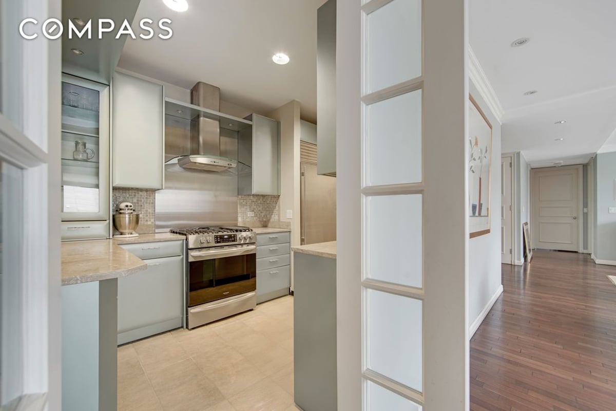 Photo for The Richmond Condominium - 201 East 80th Street Condominium in Yorkville, Manhattan