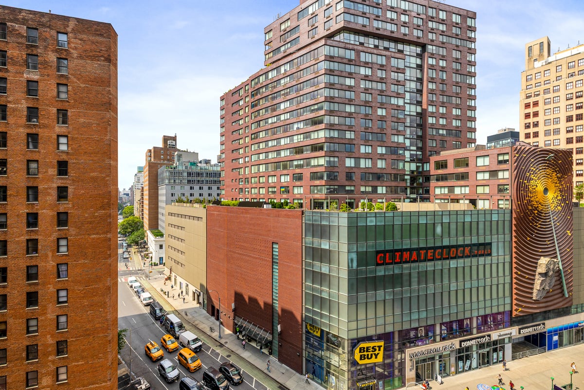 Photo for Zeckendorf Towers - 1 Irving Place Condominium in Union Square, Manhattan