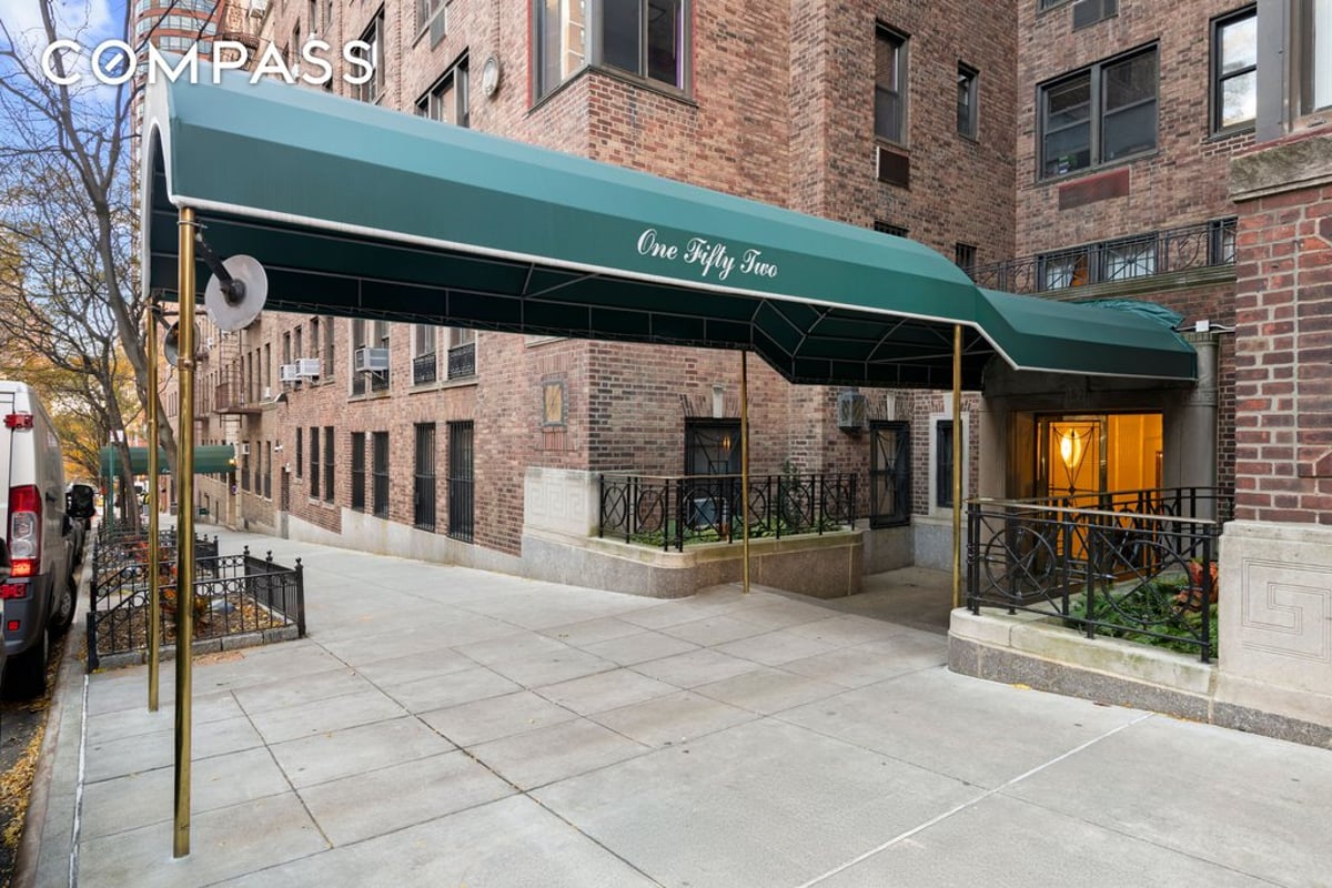 Photo for 152 East 94th Street - 152 East 94th Street Cooperative in Upper East Side, Manhattan