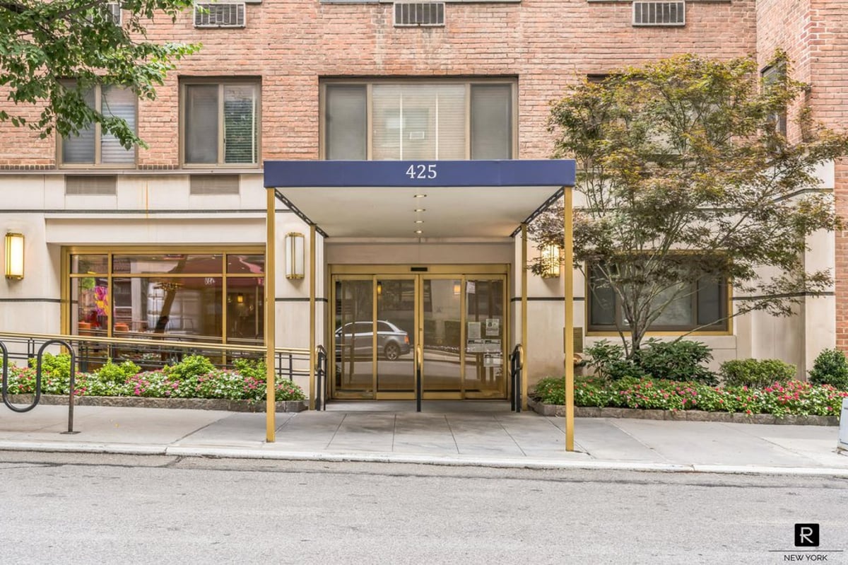 Photo for The Royal York - 425 East 63rd Street Cooperative in Upper East Side, Manhattan