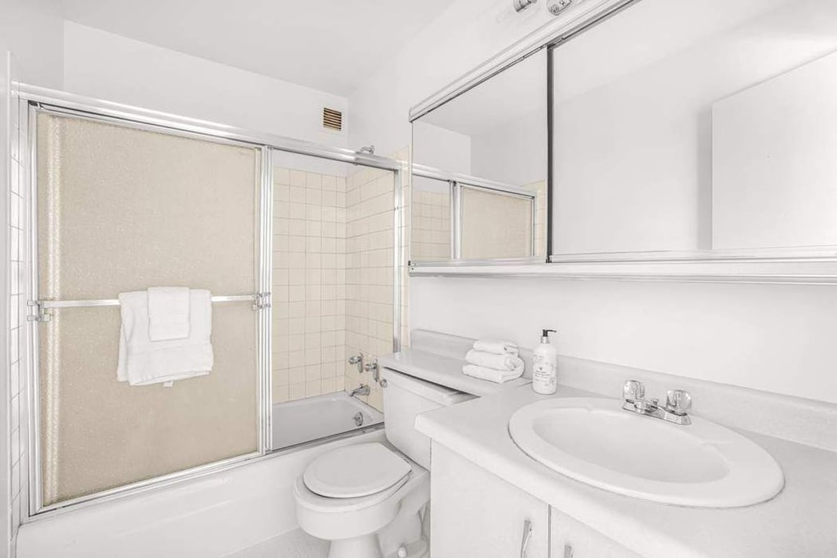 Photo for 444 East 86th Street - 444 East 86th Street Cooperative in Upper East Side, Manhattan