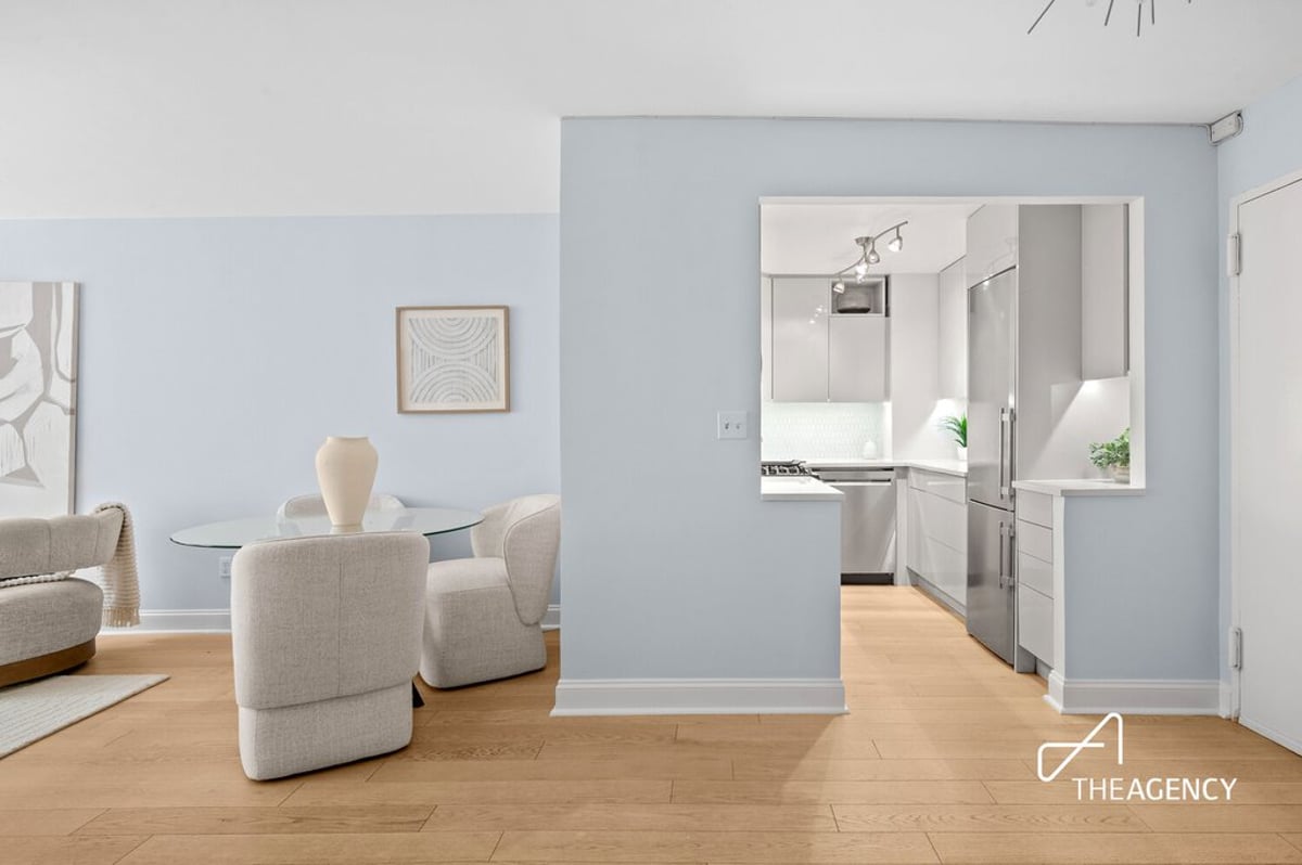 Photo for The Harmony - 61 West 62nd Street Condominium in Upper West Side, Manhattan