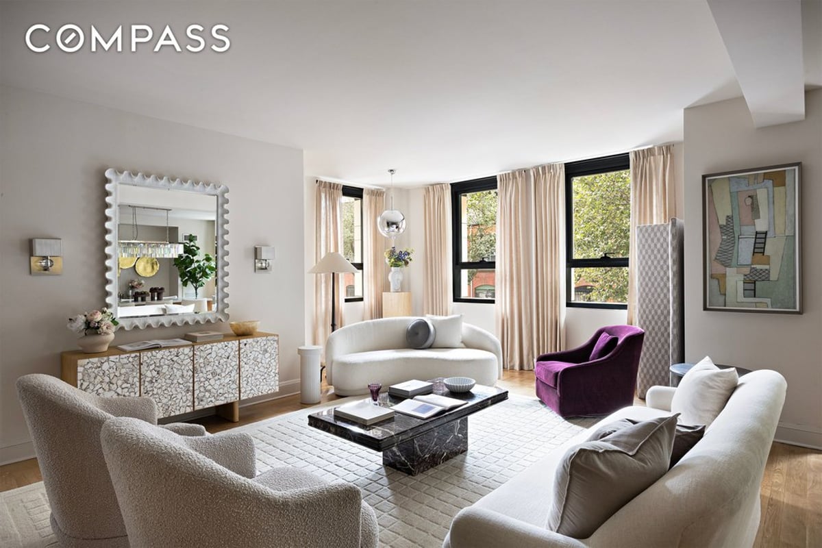 Photo for 170 East End Avenue - 170 East End Avenue Condominium in Upper East Side, Manhattan