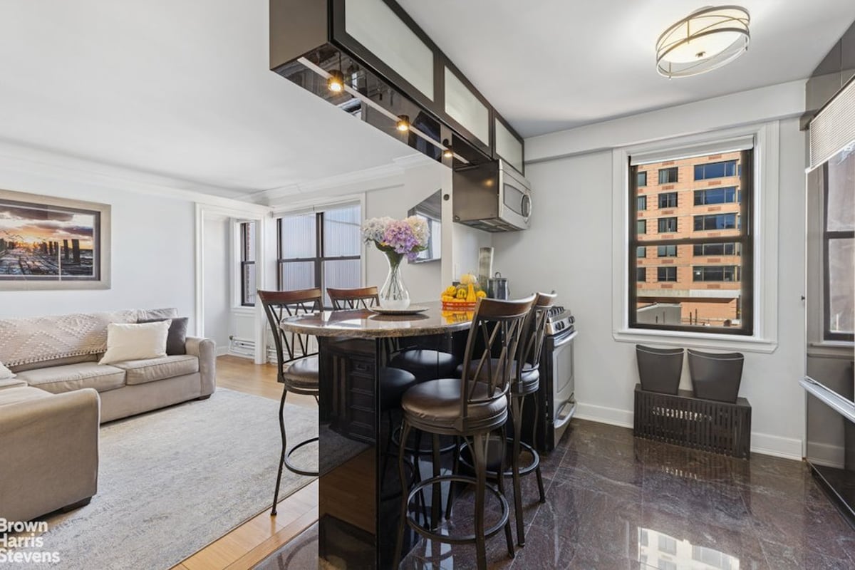 Photo for 330 3rd Avenue - 330 Third Avenue Cooperative in Gramercy Park, Manhattan