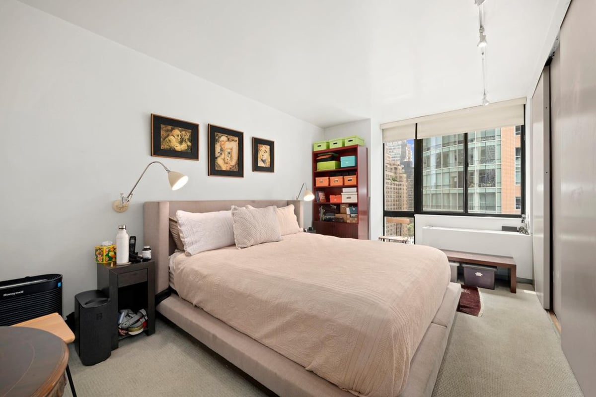 Photo for Sterling Plaza - 255 East 49th Street Condominium in Midtown East, Manhattan