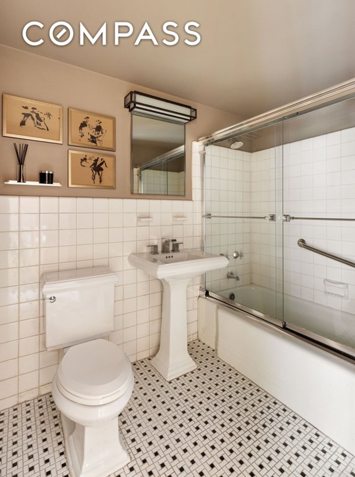 Photo for The Brevoort - 11 5th Avenue Cooperative in Greenwich Village, Manhattan