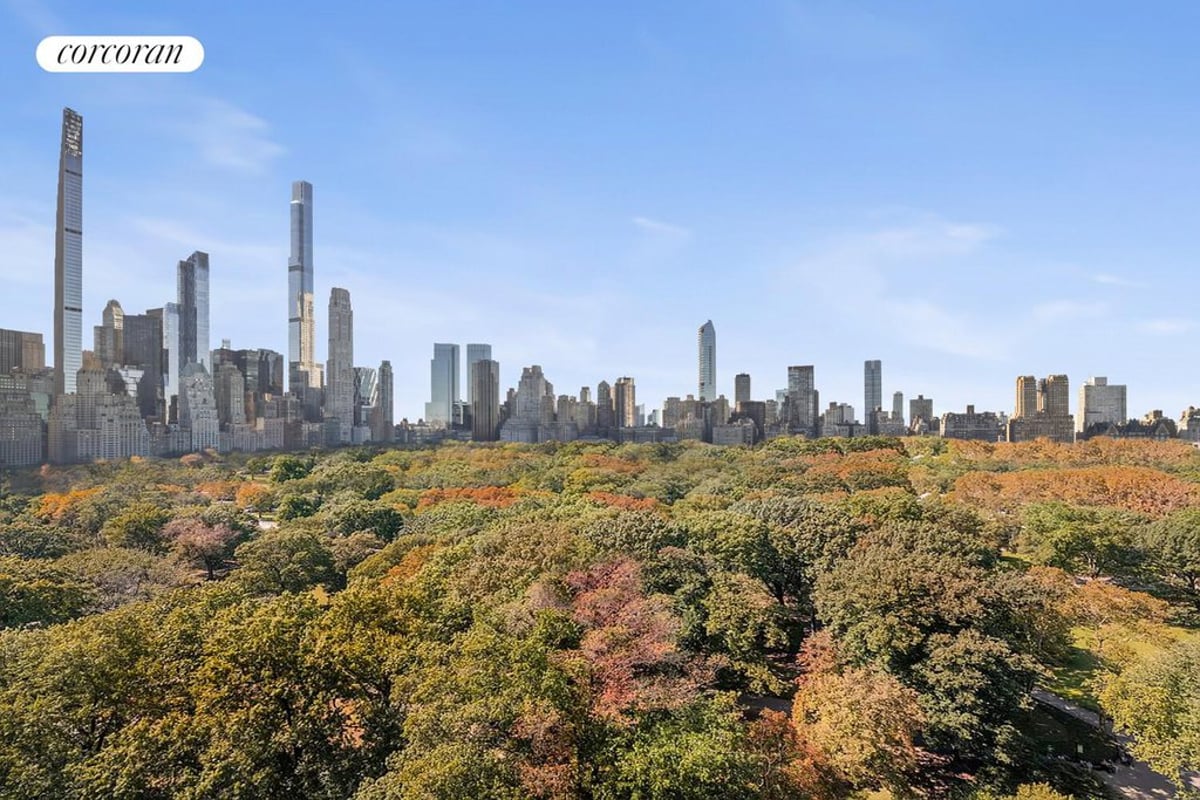 Photo for 875 5 AVENUE - 875 5th Avenue Cooperative in Upper East Side, Manhattan