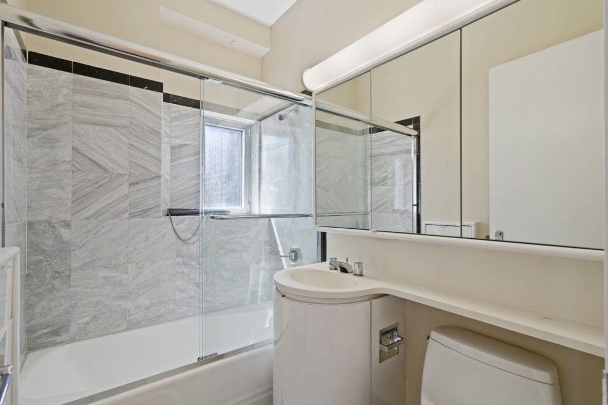 Photo for The Future Condominium - 200 East 32nd Street Condominium in Murray Hill, Manhattan