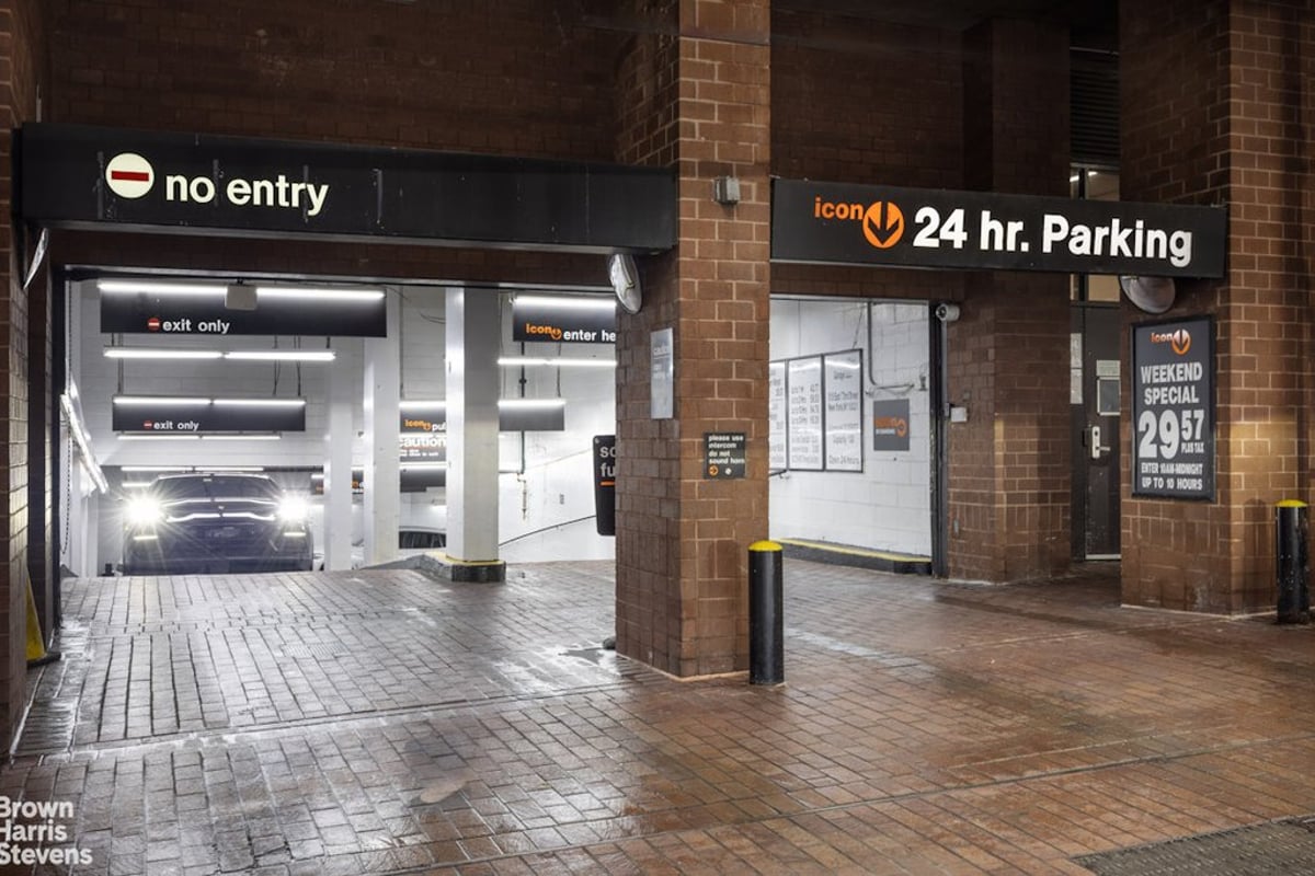 Photo for 515 East 72 - 515 East 72nd Street Condominium in Upper East Side, Manhattan