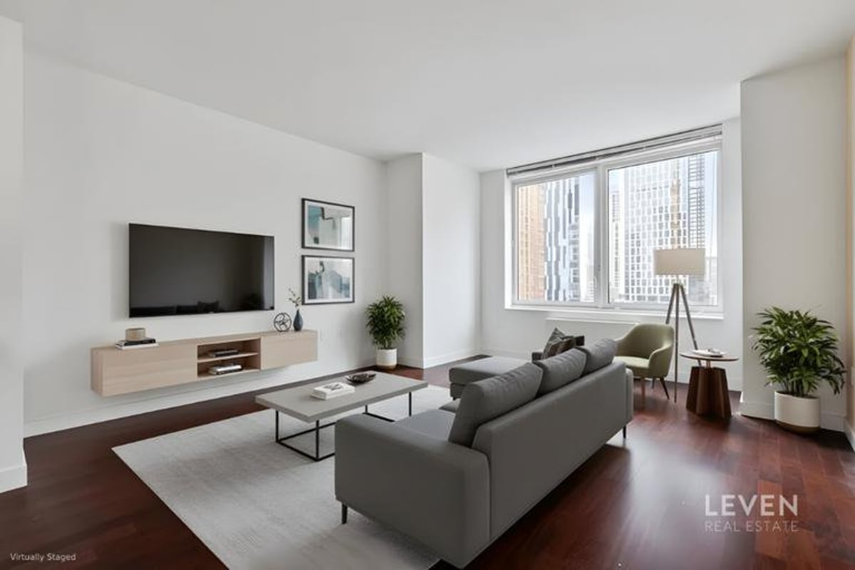 Photo for Oro - 306 Gold Street Condominium in Downtown Brooklyn, Brooklyn