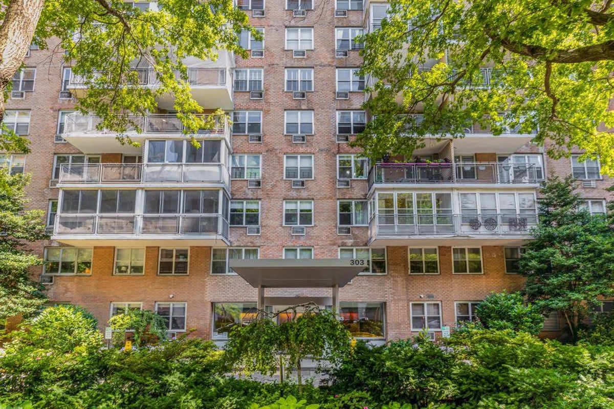 Photo for Lincoln Guild - 303 West 66th Street Cooperative in Upper West Side, Manhattan