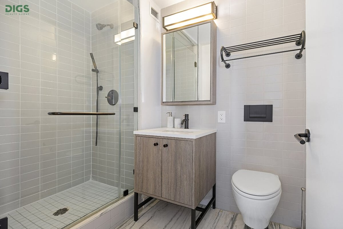 Photo for 175 W 95th Street - 175 West 95th Street Condominium in Upper West Side, Manhattan