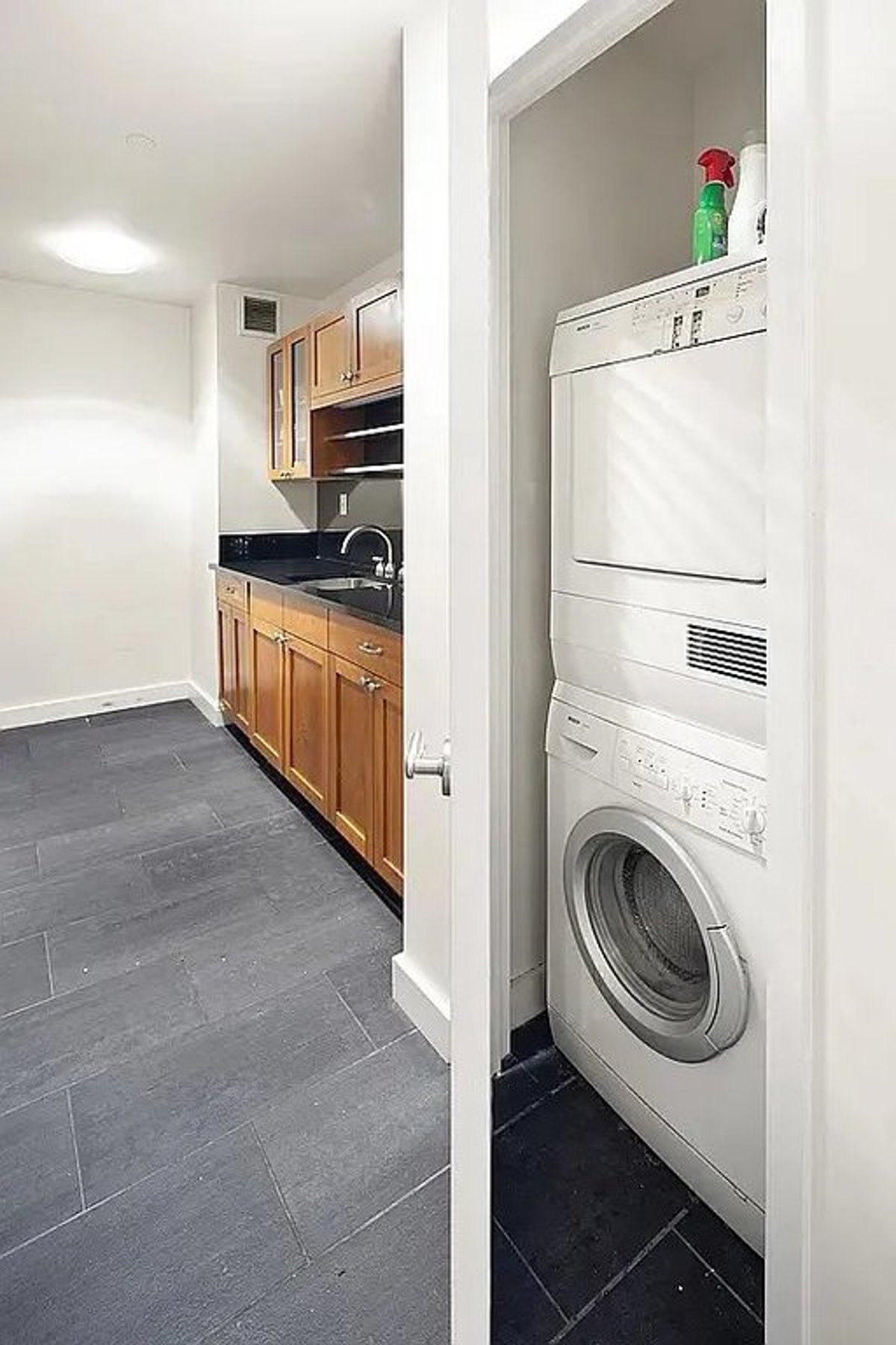 Photo for 425 Fifth Avenue - 425 Fifth Avenue Condominium in Murray Hill, Manhattan