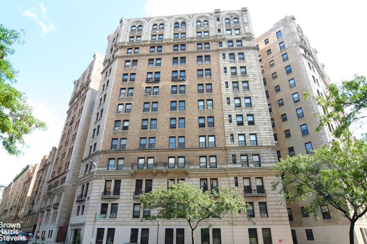 Photo for The Riviera - 790 Riverside Drive Cooperative in Washington Heights, Manhattan