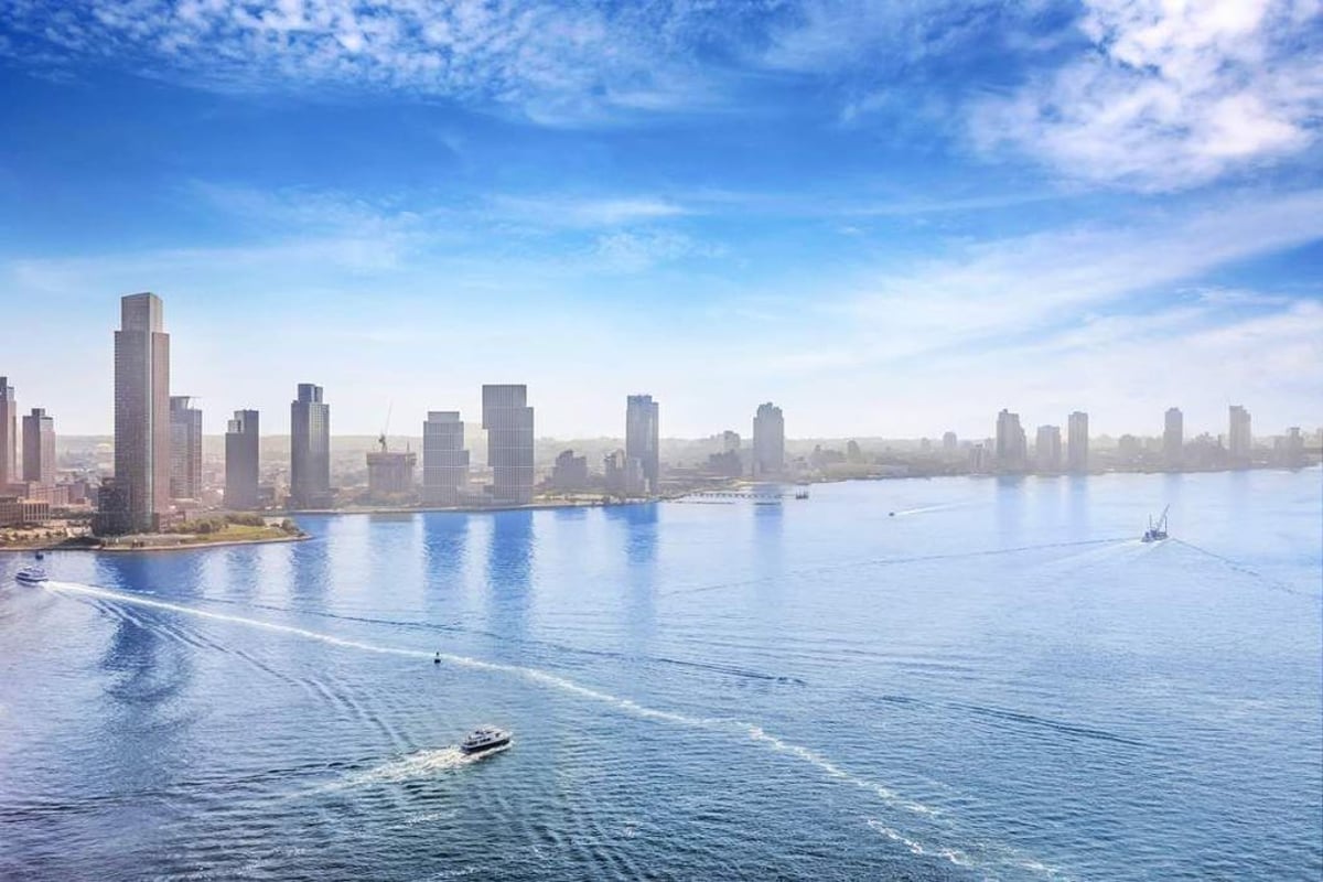 Photo for The Horizon - 415 East 37th Street Condominium in Midtown East, Manhattan