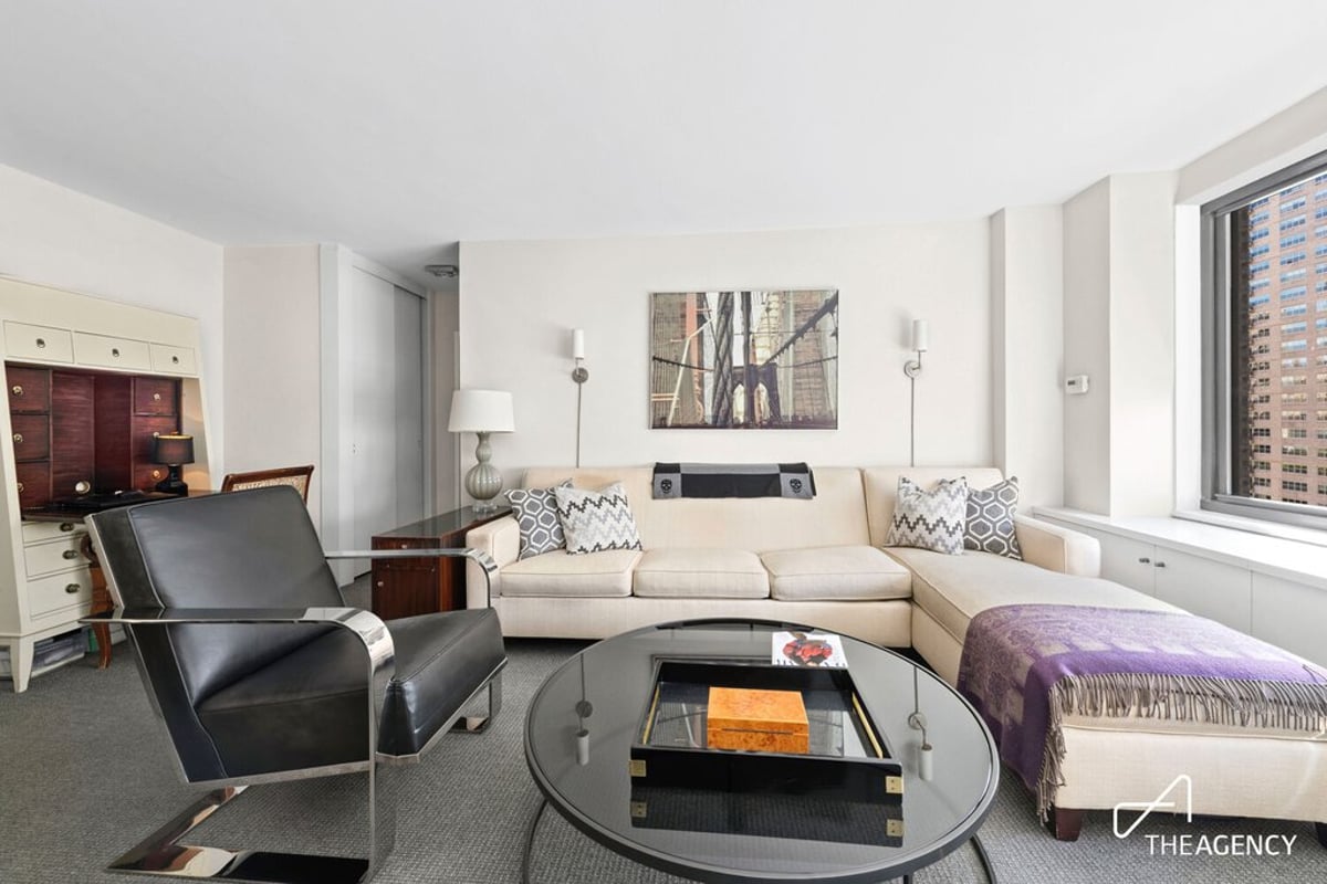 Photo for Lincoln Towers - 180 West End Avenue Condominium in Upper West Side, Manhattan