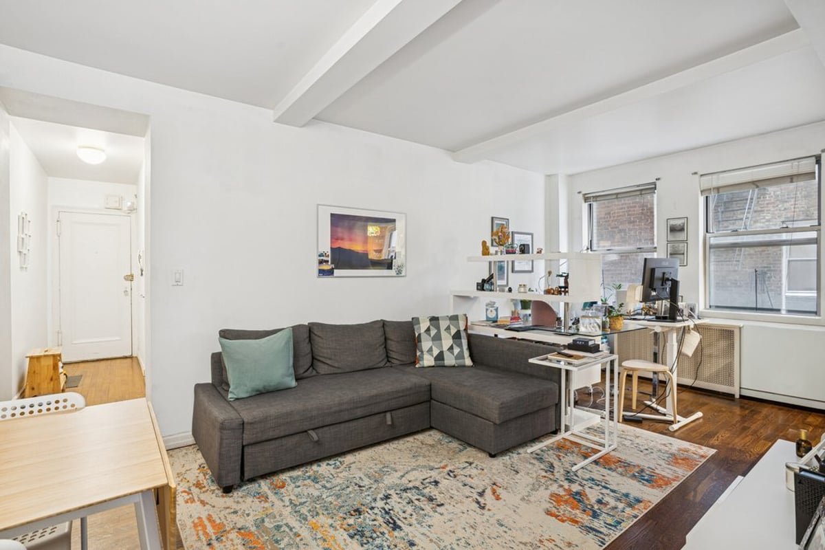 Photo for The Manor - 333 East 43rd Street Cooperative in Turtle Bay, Manhattan