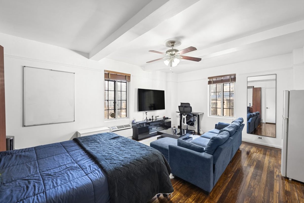 Photo for Prospect Tower - 45 Tudor City Place Cooperative in Turtle Bay, Manhattan