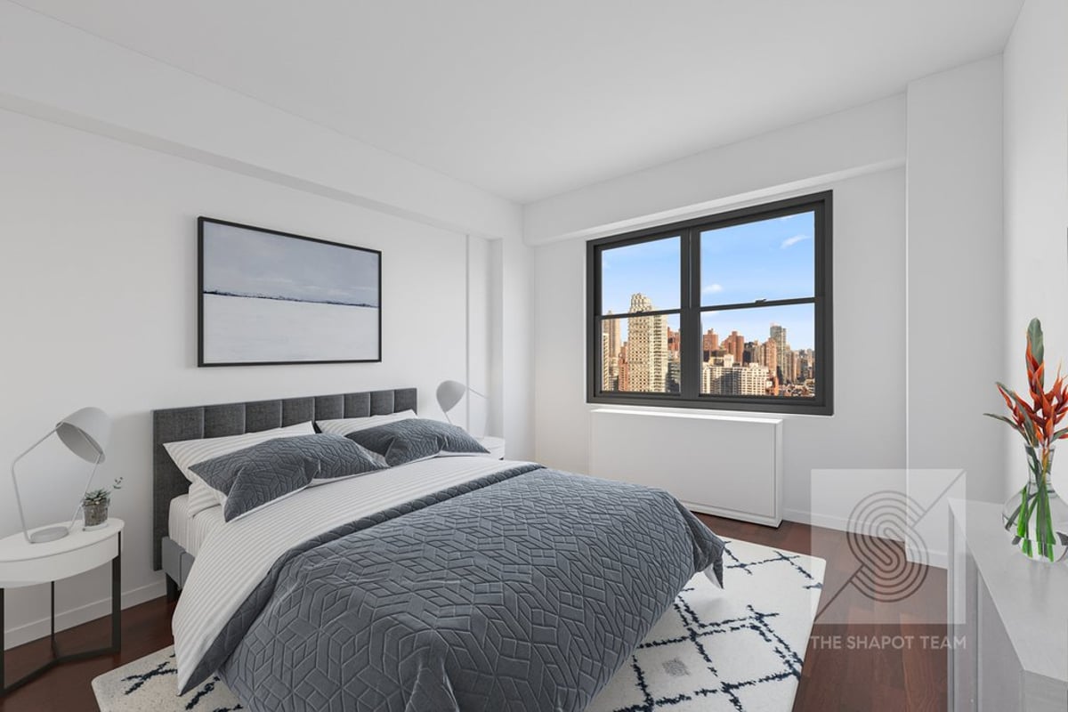 Photo for East Winds Condominium - 345 East 80th Street Condominium in Upper East Side, Manhattan