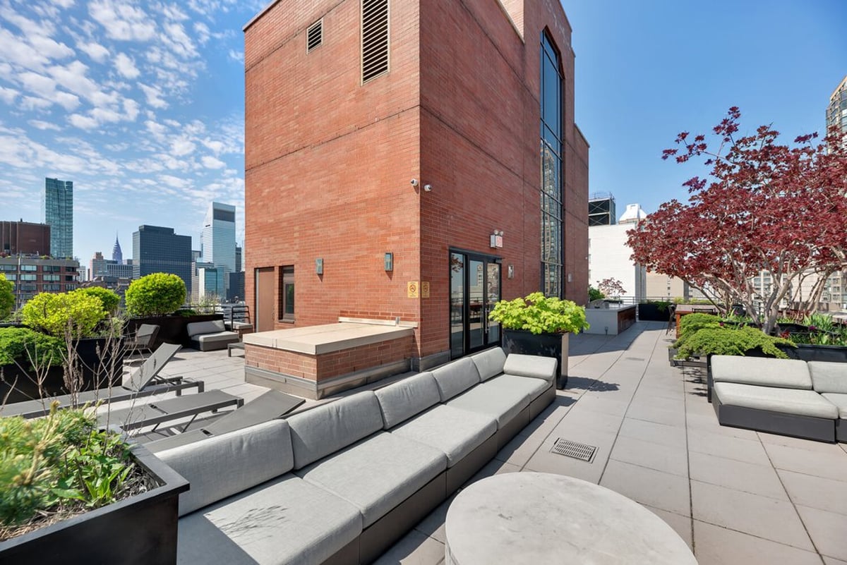 Photo for 300 East 64th Street - 300 East 64th Street Condominium in Upper East Side, Manhattan