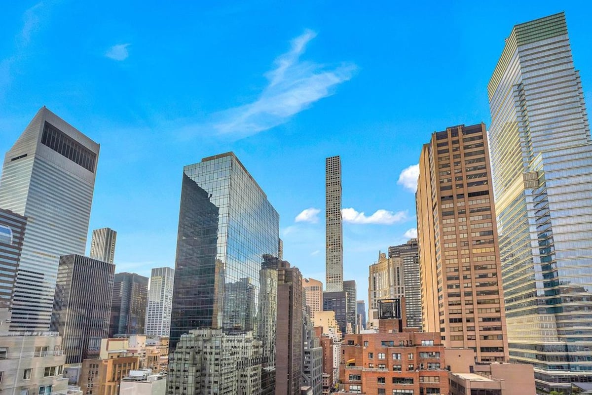 Photo for Place 57 - 207 East 57th Street Condominium in Midtown East, Manhattan