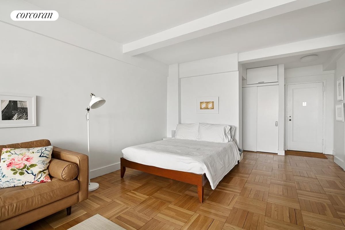 Photo for The Berkeley House - 120 Central Park South Cooperative in Midtown, Manhattan