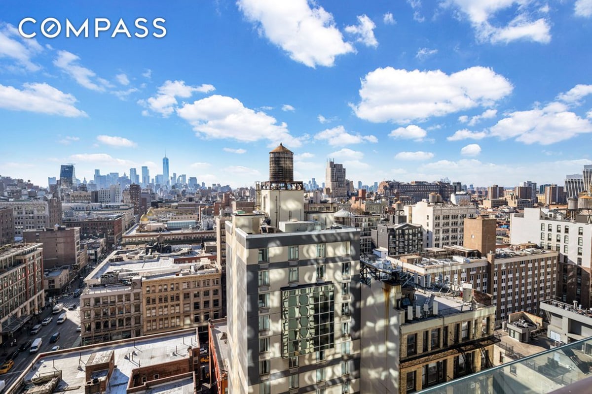 Photo for Chelsea Stratus - 101 West 24th Street Condominium in Chelsea, Manhattan