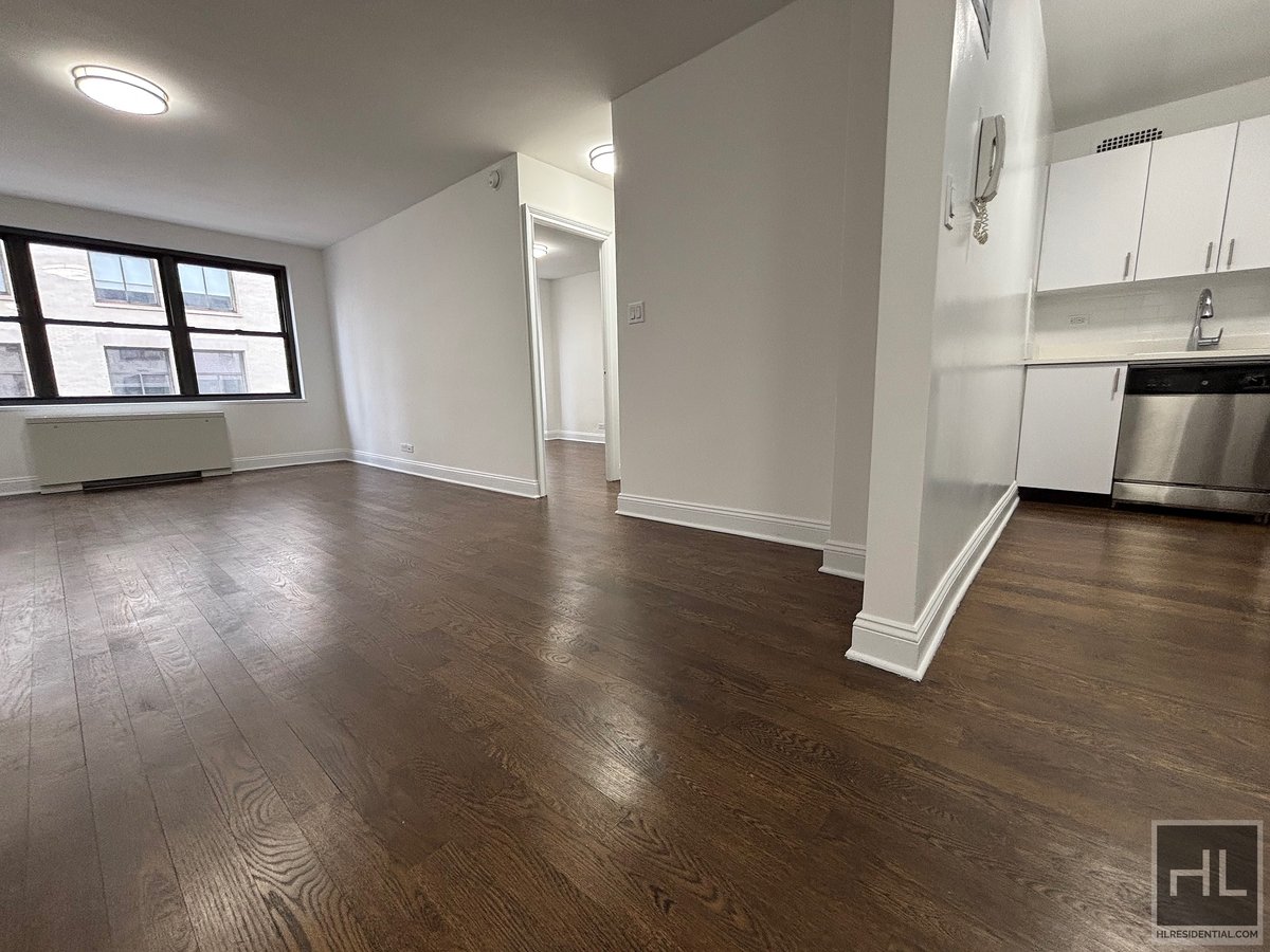 Photo for Mayfair Fifth - 96 5th Avenue Rental Building in Flatiron, Manhattan