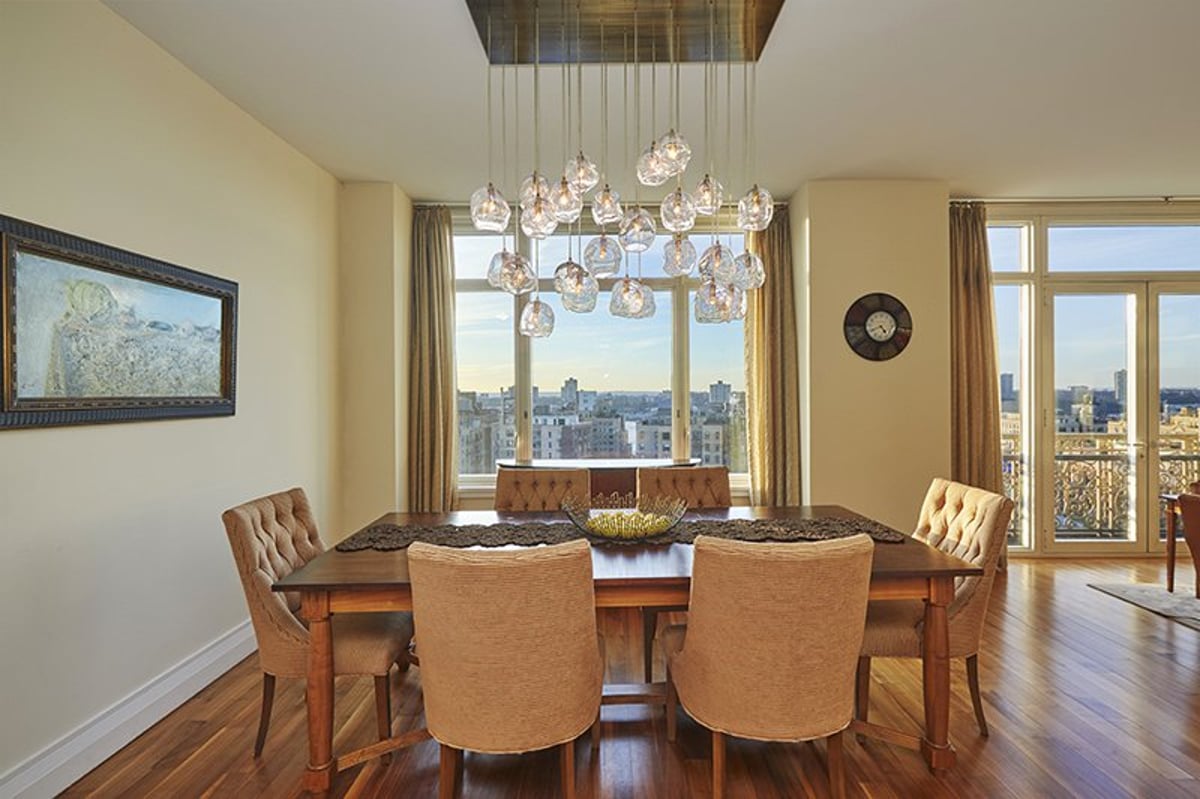Photo for The Laureate - 2150 Broadway Condominium in Upper West Side, Manhattan