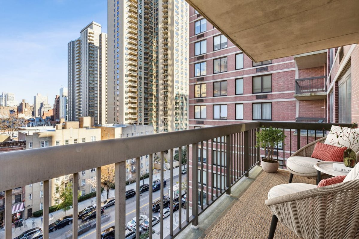 Photo for The Oxford - 422 East 72nd Street Condominium in Upper East Side, Manhattan