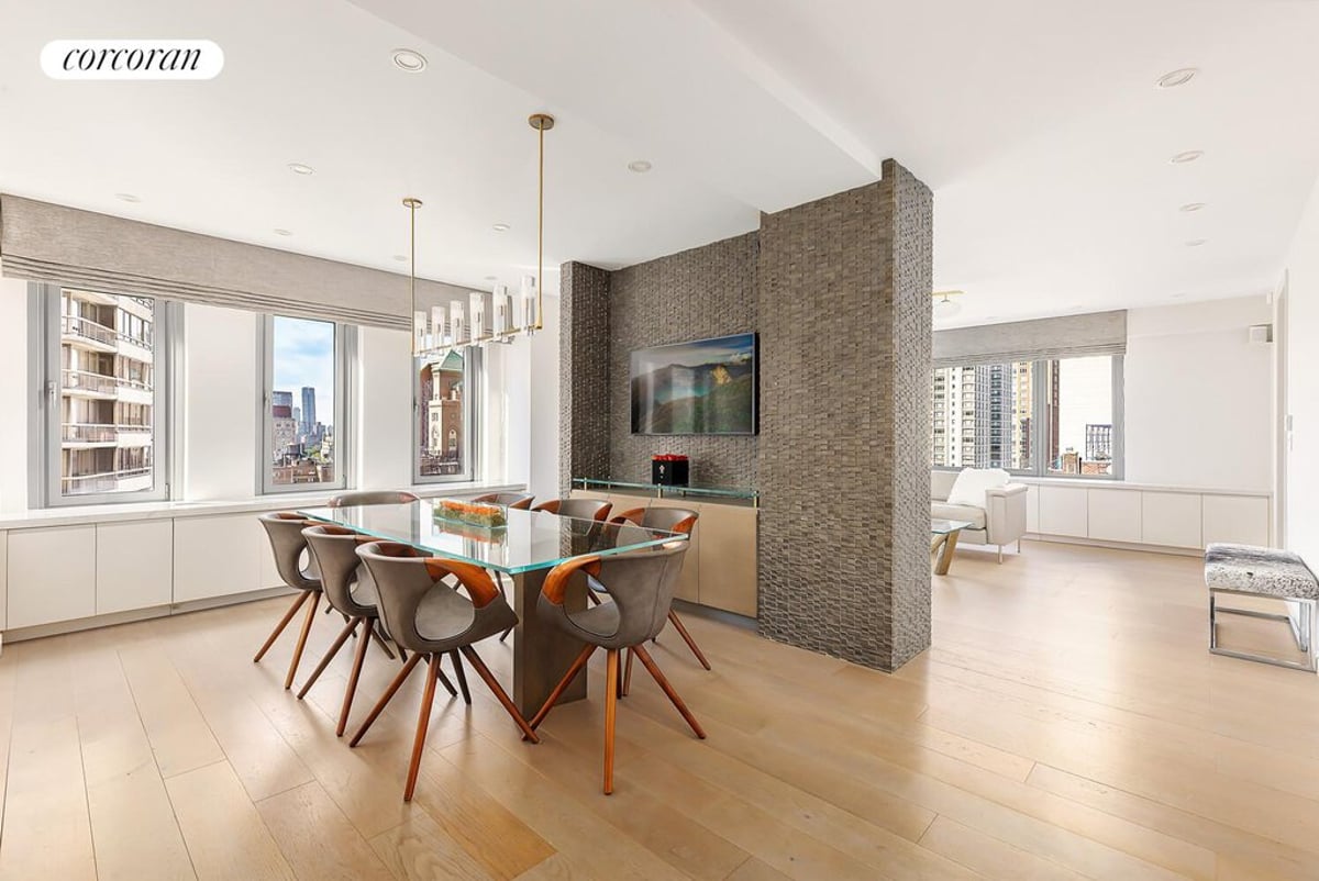 Photo for 200 East 62nd Street - 200 East 62nd Street Condominium in Upper East Side, Manhattan