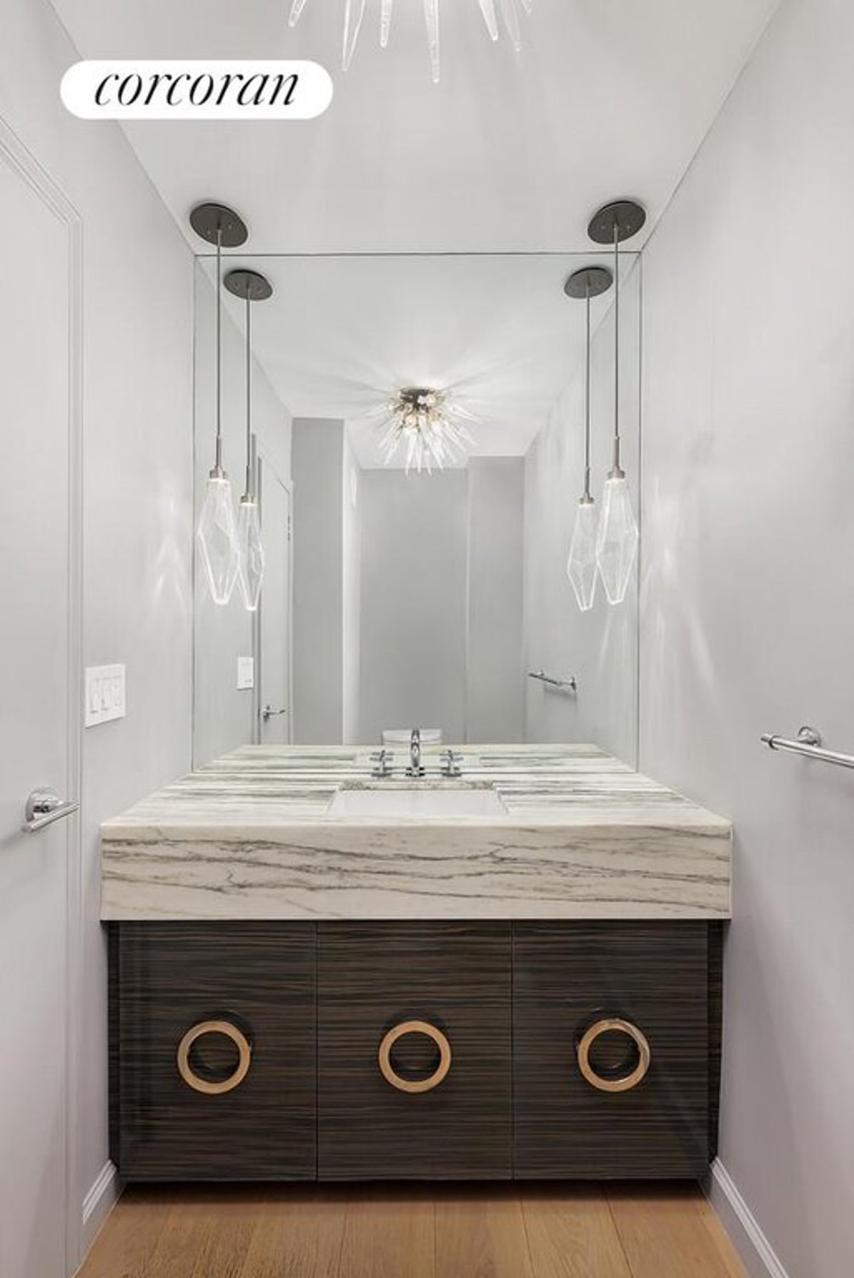 Photo for 200 East 62nd Street - 200 East 62nd Street Condominium in Upper East Side, Manhattan