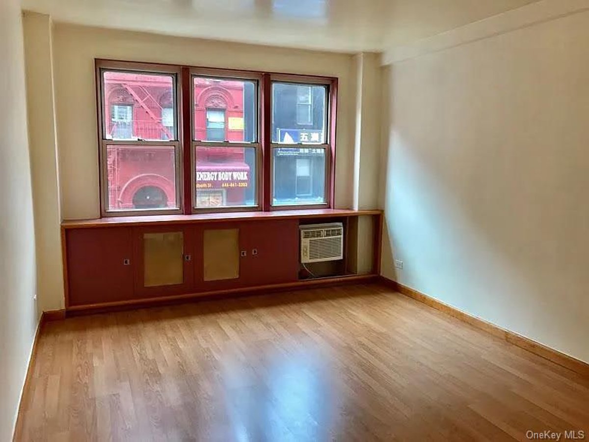 Photo for The Ikon - 50 Bayard Street Condominium in Williamsburg, Brooklyn