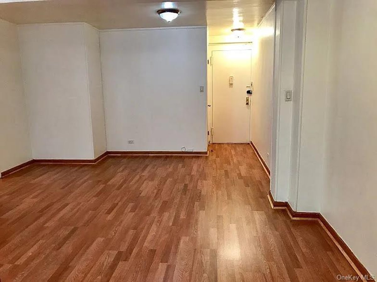 Photo for Bridgeview House Condominiums - 50 Bayard Street Condominium in Chinatown, Manhattan