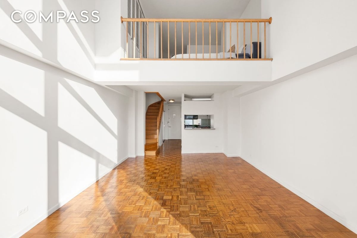 Photo for Grosvenor House - 22 West 15th Street Condominium in Greenwich Village, Manhattan