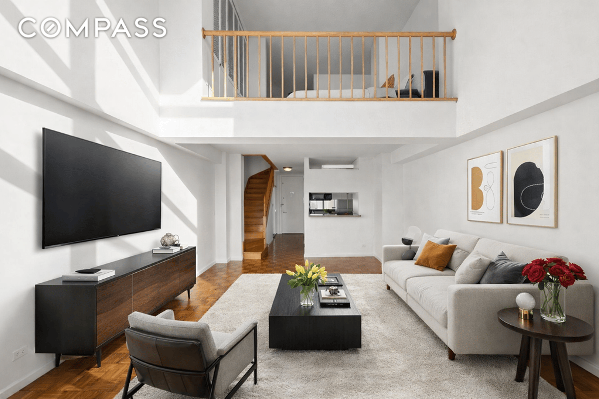 Photo for Grosvenor House - 22 West 15th Street Condominium in Greenwich Village, Manhattan