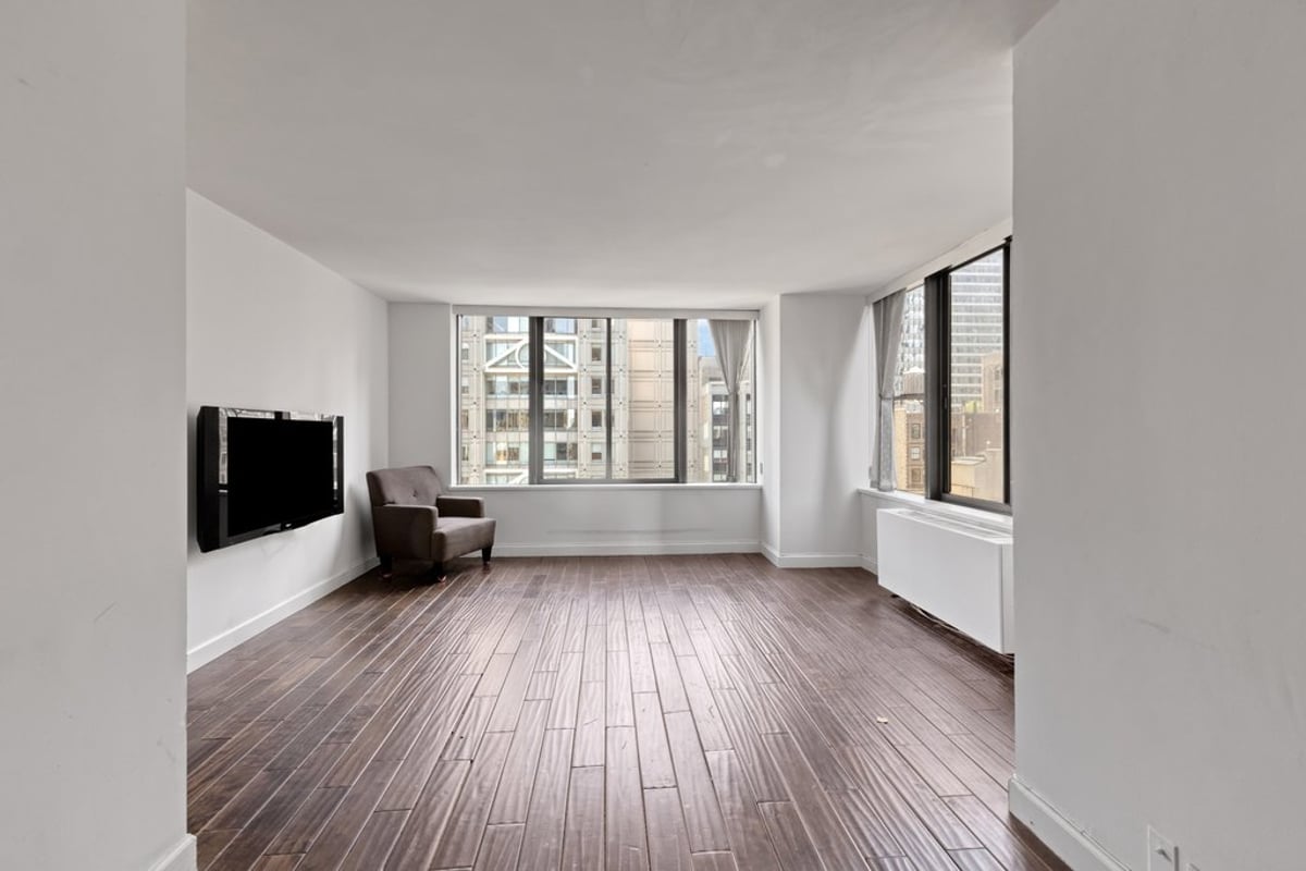 Photo for 445 5th Avenue - 445 5th Avenue Condominium in Murray Hill, Manhattan