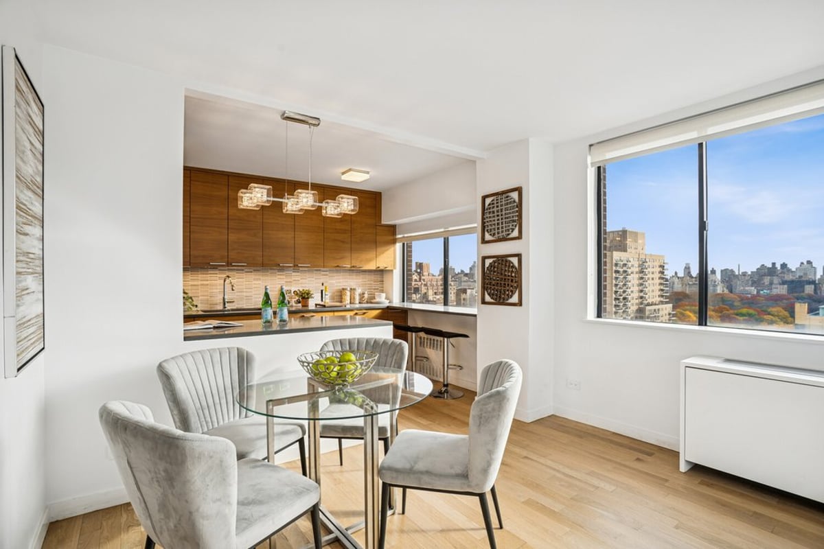 Photo for 45 West 67th Street - 45 West 67th Street Condominium in Upper West Side, Manhattan