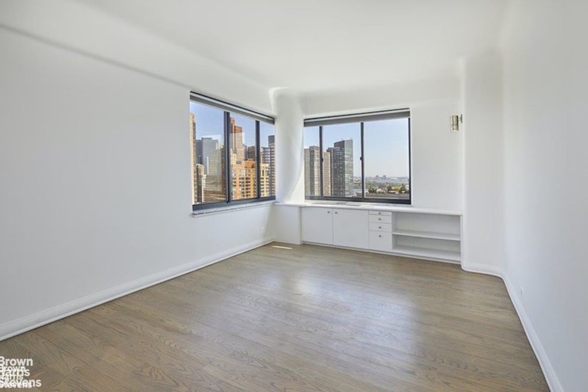 Photo for Liberty House - 377 Rector Place Condominium in Battery Park City, Manhattan