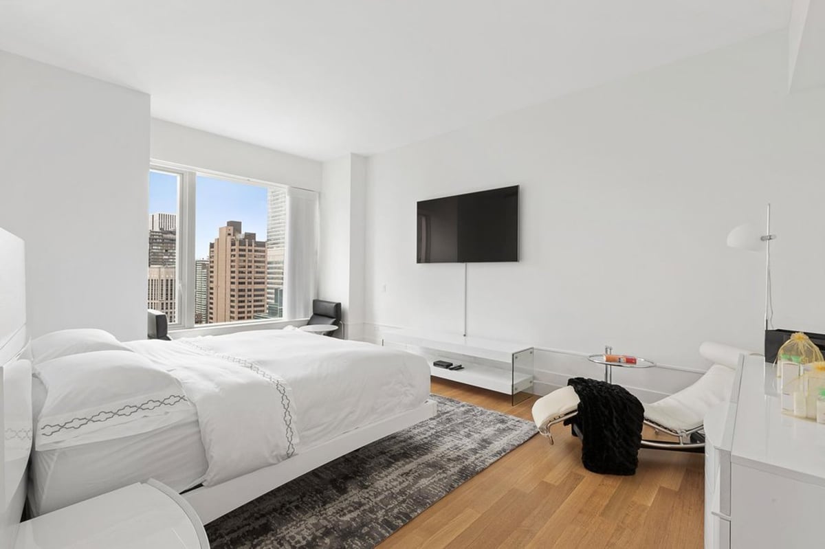 Photo for 252 East 57th Street - 252 East 57th Street Condominium in Midtown East, Manhattan