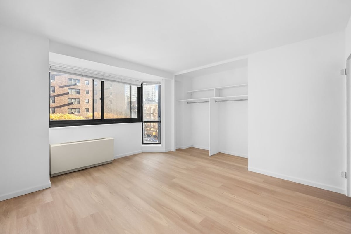 Photo for East River Tower - 1725 York Avenue Cooperative in Upper East Side, Manhattan