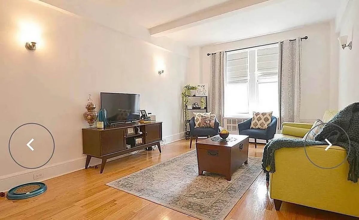 Photo for 212 AMSTERDAM AVENUE - 212 Amsterdam Avenue Rental Building in Lincoln Square, Manhattan