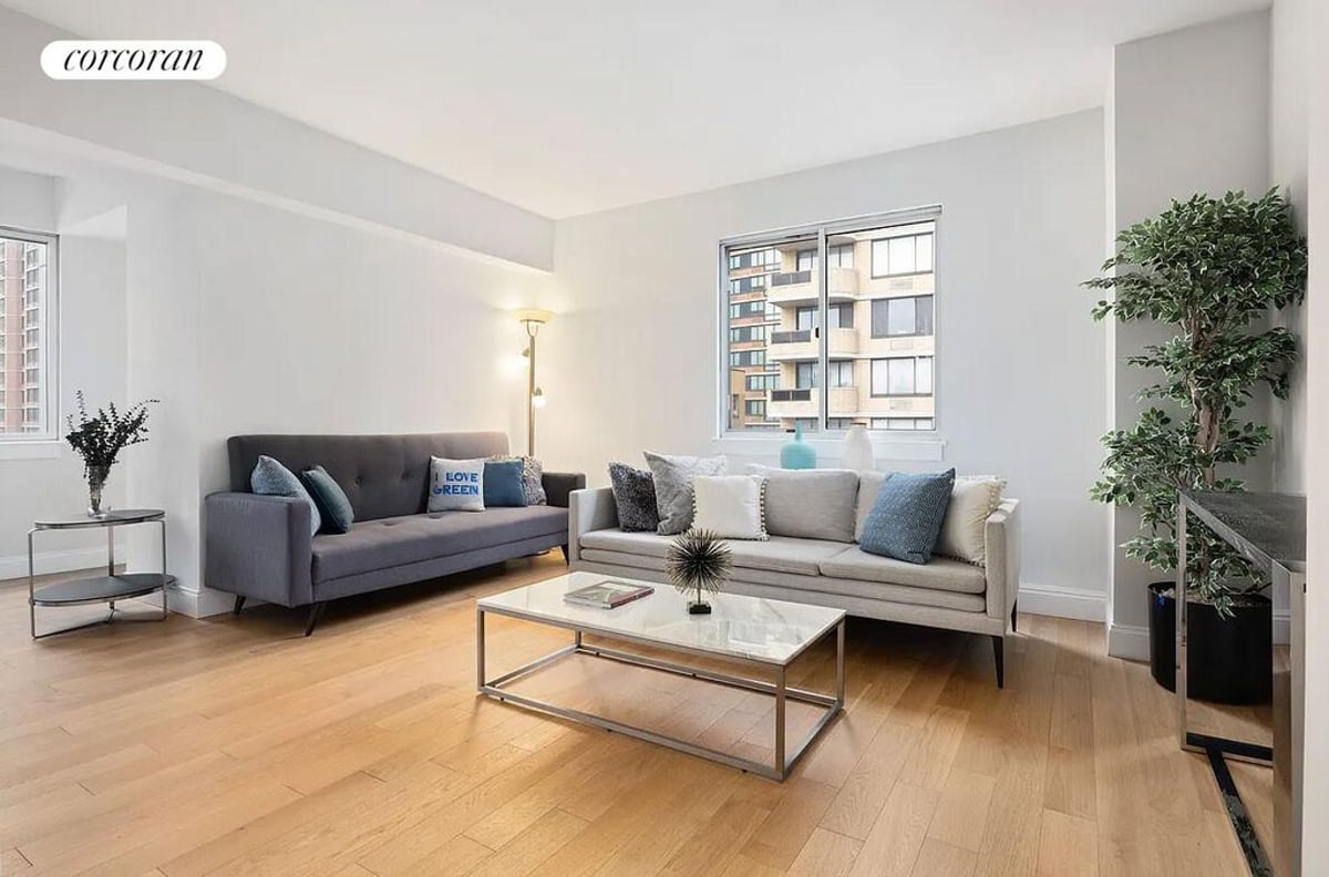 Photo for The Vantage - 308 East 38th Street Condominium in Murray Hill, Manhattan